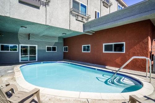 Maywood Inn in Maywood, USA