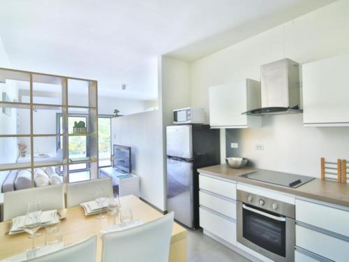 Room in Apartment - Very nice studio
