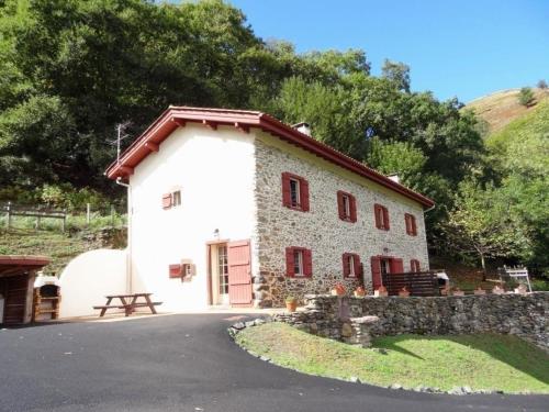 Gîte Saint-Étienne-de-Baïgorry, 3 pièces, 6 personnes - FR-1-384-609 gîte à louer Eyerhalde