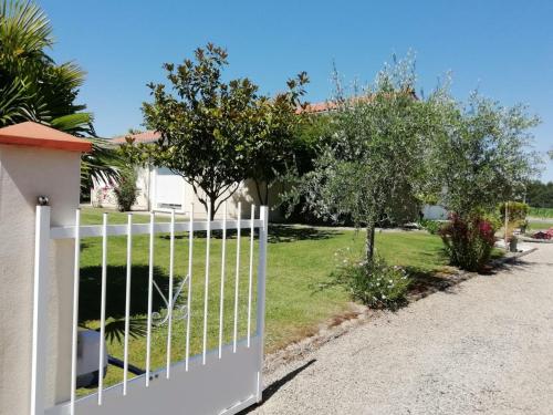 Gîte Bats, 4 pièces, 5 personnes - FR-1-360-353 gîte à louer Aubagnan