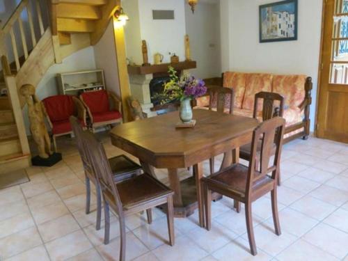 Gîte Erp, 4 pièces, 5 personnes - FR-1-419-339 gîte à louer Encourtiech