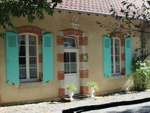 Gîte Lurcy-Lévis, 2 pièces, 3 personnes - FR-1-489-124 gîte à louer Jouy