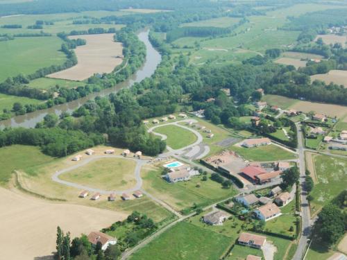 Gîte Orist, 3 pièces, 4 personnes - FR-1-360-503 gîte à louer Angoumé