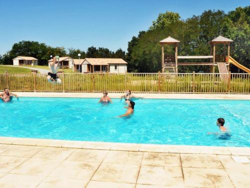 Gîte Orist, 3 pièces, 4 personnes - FR-1-360-459 gîte à louer Escornebéou