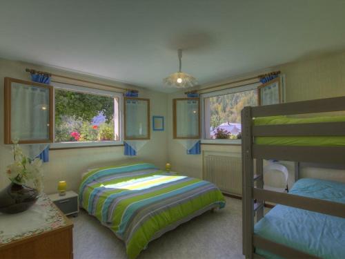 Gîte Chézery-Forens, 2 pièces, 4 personnes - FR-1-493-200 gîte à louer Bois Plan