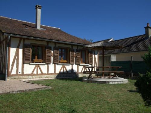Gîte Piney 2 pièces 4 personnes - FR-1-543-56
