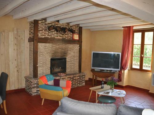 Gîte Saint-Pourçain-sur-Sioule 4 pièces 6 personnes - FR-1-489-179 - image 3