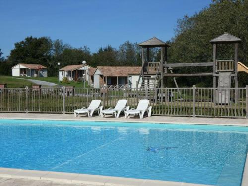 Gîte Orist 3 pièces 4 personnes - FR-1-360-449 - image 8