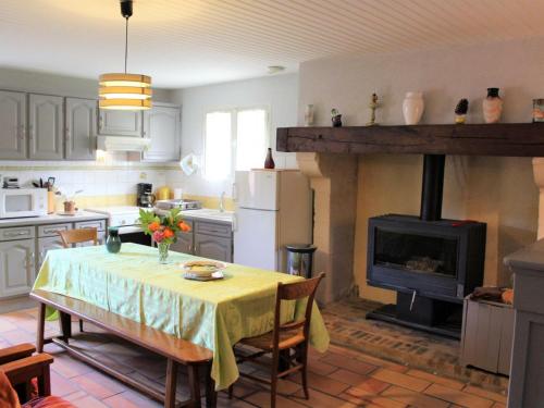 Gîte Mensignac, 3 pièces, 5 personnes - FR-1-616-40