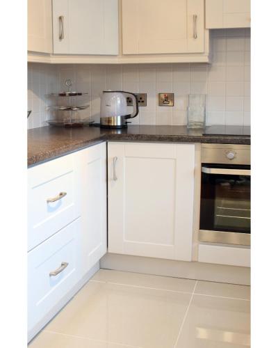 مطبخ, Luxurious KC House in دونجانون