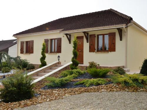 Gîte Maizières-la-Grande-Paroisse, 4 pièces, 6 personnes - FR-1-543-186 gîte à louer Poussey