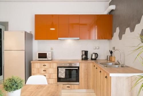 Cozy Apartment in Central Athens - Sleeps 5, Athen