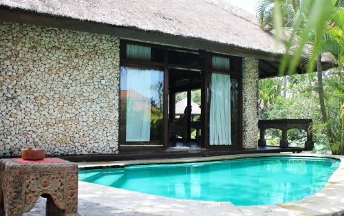 Puri Le Mayeur with Private Pool with Free Signature Daily Afternoon Tea image 5
