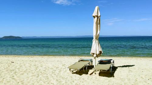 Sithon Villa - Seafront House gîte à louer Metókhion Konstamonítou