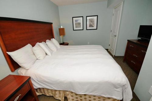 Sandy Beach Oceanfront Resort by Palmetto Vacations