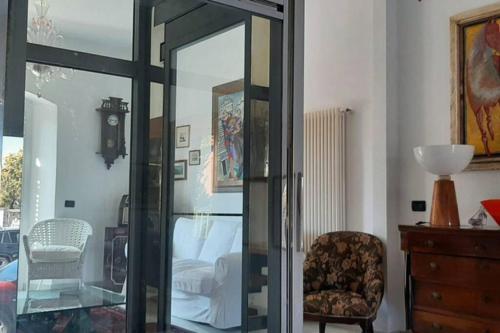 Prestigioso terratetto a 100 mt dal mare in Маріна ді Піза