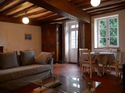 Gîte Saint-Brisson-sur-Loire, 3 pièces, 4 personnes - FR-1-590-157 gîte à louer Saint-Brisson-sur-Loire