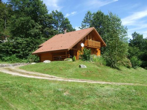 Chalet Le Menil, 4 pièces, 6 personnes - FR-1-589-203 gîte à louer Forêt du Géhan