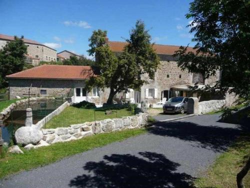 Gîte Esplantas-Vazeilles-Esplantas, 4 pièces, 8 personnes - FR-1-582-225