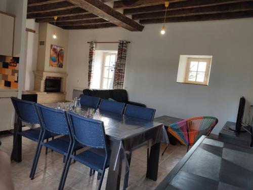 Gîte Château-Gontier-sur-Mayenne, 4 pièces, 6 personnes - FR-1-600-84 gîte à louer Gennes-sur-Glaize