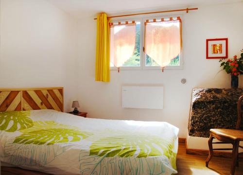 House with 3 bedrooms in Fougax et Barrineuf with wonderful mountain view furnished garden and WiFi - image 2