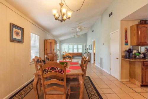 The Rising Tide by Meyer Vacation Rentals - image 2