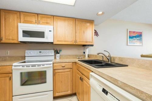 Romar Tower 8C by Meyer Vacation Rentals - image 7