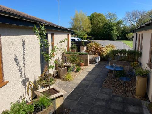 The Cross Guest House - main image