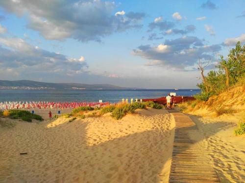 Apartment Konstantin in Trakia Plaza 4