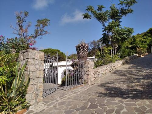  Beautiful bilo for 2 or 3 pax closed to the Innamorata beach in Palazzo