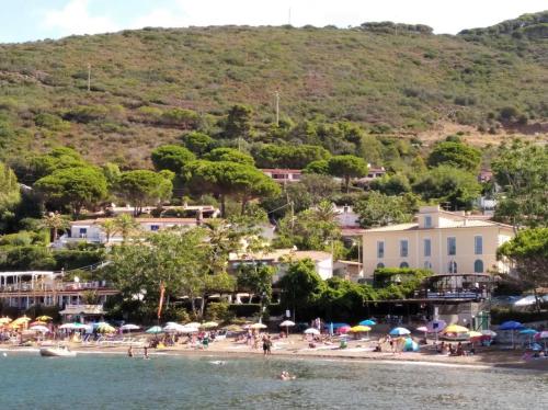  Beautiful bilo for 2 or 3 pax closed to the Innamorata beach in Palazzo
