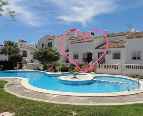3 BRD Townhouse for families near La Zenia shopping and Beaches