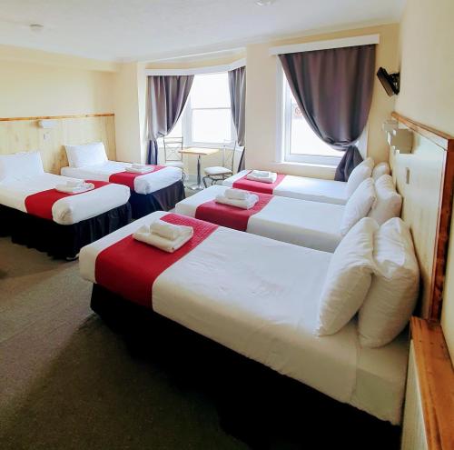 New Madeira Seafront Hotel - image 4