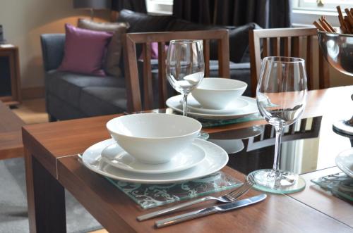 Quebecs Luxury Apartments - image 9