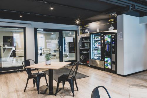 Étterem, Das Schlafwerk Stuttgart-Nord -SELF-CHECK IN - keine Rezeption-LowBudget-cashless in Korntal-Münchingen