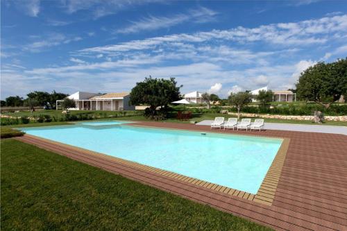  Sampieri Villa Sleeps 6 Pool WiFi, Pension in Casa Riola