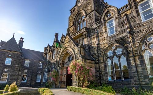 Hinsley Hall, Leeds (photo 8)