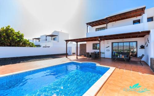 3-Bed Villa Close to Town Casa Minstrel