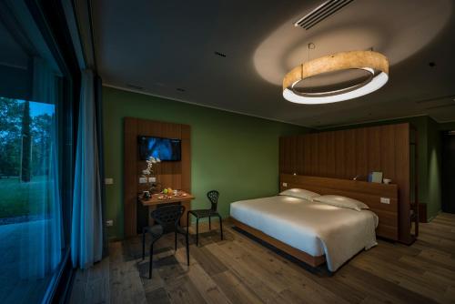 1 queen bed