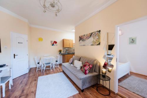Heart of Pécs apartman free parking