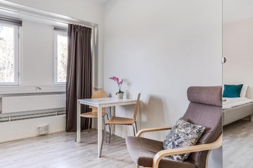 Part-Time Home Slagsta Strand Part-Time Home Slagsta Strand is a popular choice amongst travelers in Norsborg, whether exploring or just passing through. The hotel offers guests a range of services and amenities designed to provid