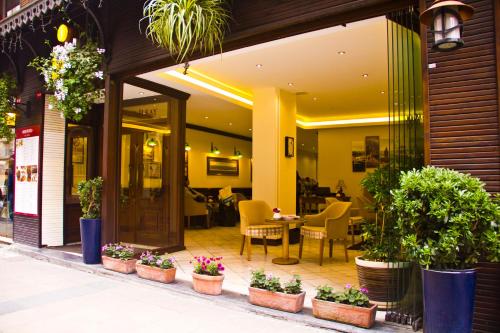 Ilkay Hotel, Istanbul (photo 7)