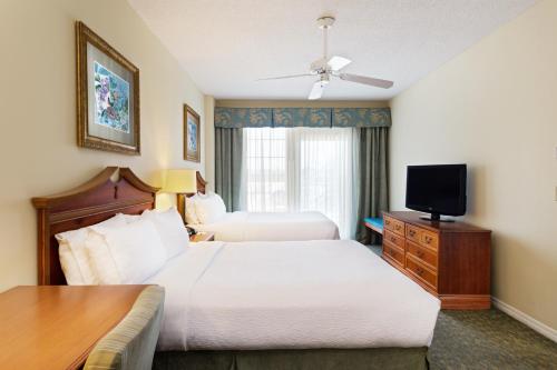 One-Bedroom Suite with Two Queen Beds