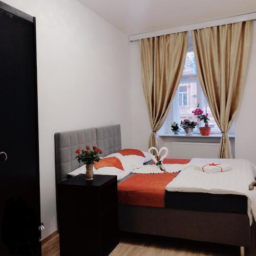 Lena Apartment 4