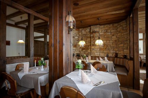 Étterem, Hotel-Restaurant Stern in Geiselwind