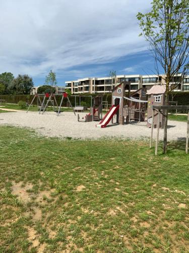 Magnifique T2 avec terrasse et Jardin privé (Magnifique T2 avec terrasse et Jardin prive) in Notre Dame des Vignerons