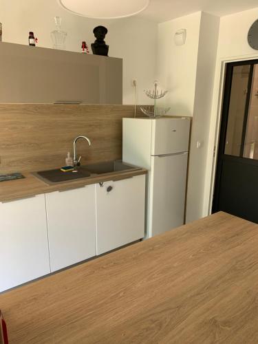 Magnifique T2 avec terrasse et Jardin privé (Magnifique T2 avec terrasse et Jardin prive) in Notre Dame des Vignerons