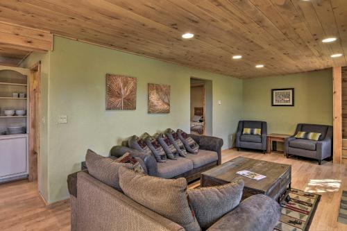 Mountainside Home Central to Salida and Buena Vista! - main image
