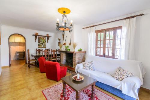  Casa Patio de Los Naranjos Piscina privada in Alcaucín