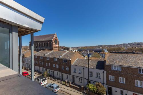 Brightons Best BIG House 2 Large Group House Large Group House Roof Terrace City Centre - image 7
